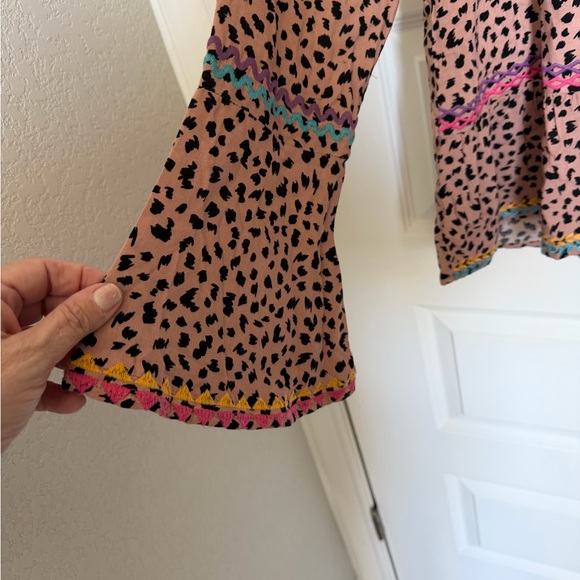 Savannah Jane Boho Leopard Embroidered Babydoll Blouse Size M - Picture 6 of 9